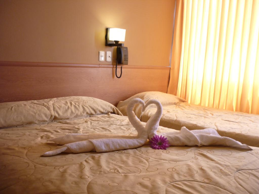 Hospedaje Oasis Chiclayo Extérieur photo