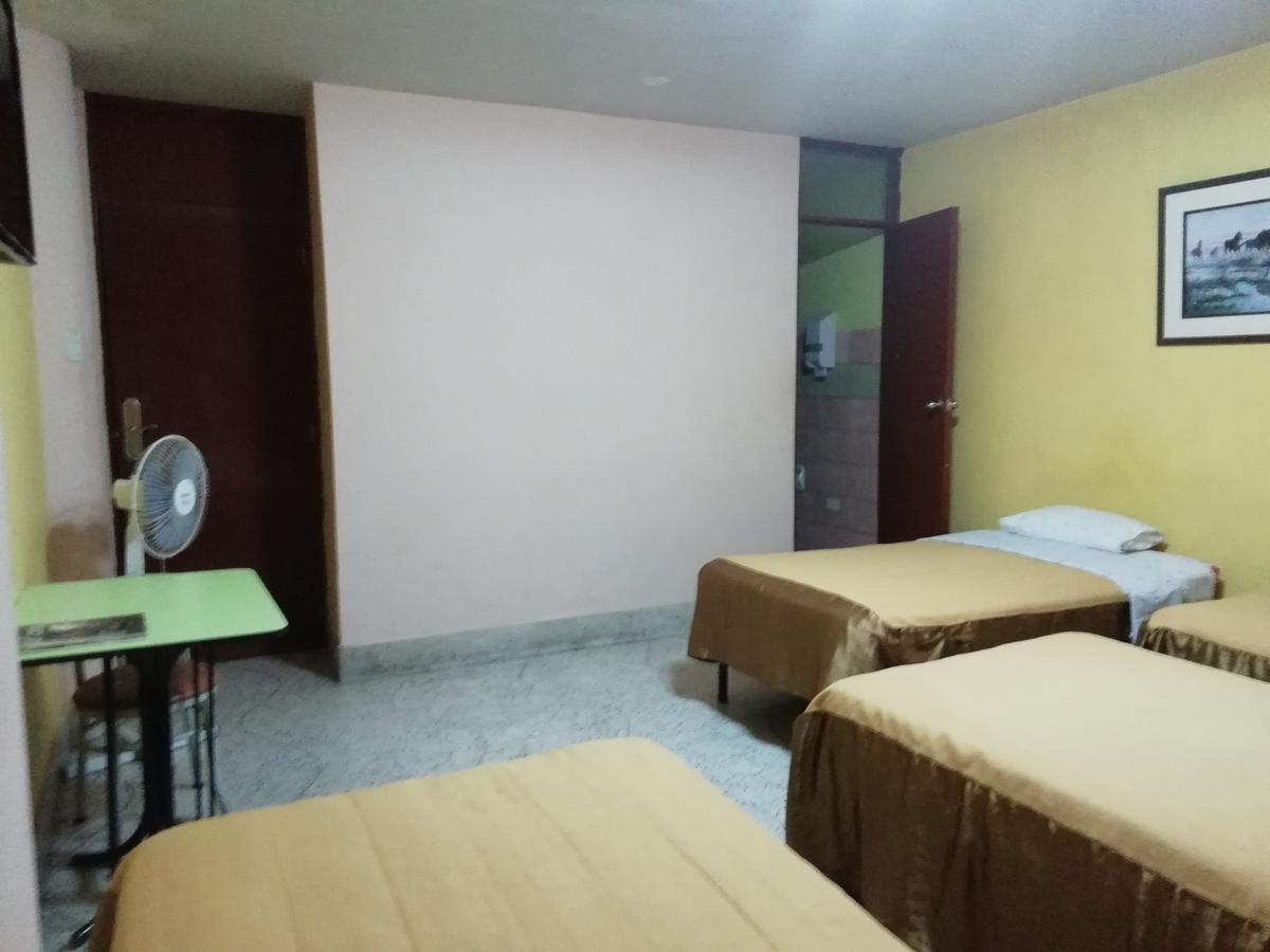 Hospedaje Oasis Chiclayo Extérieur photo