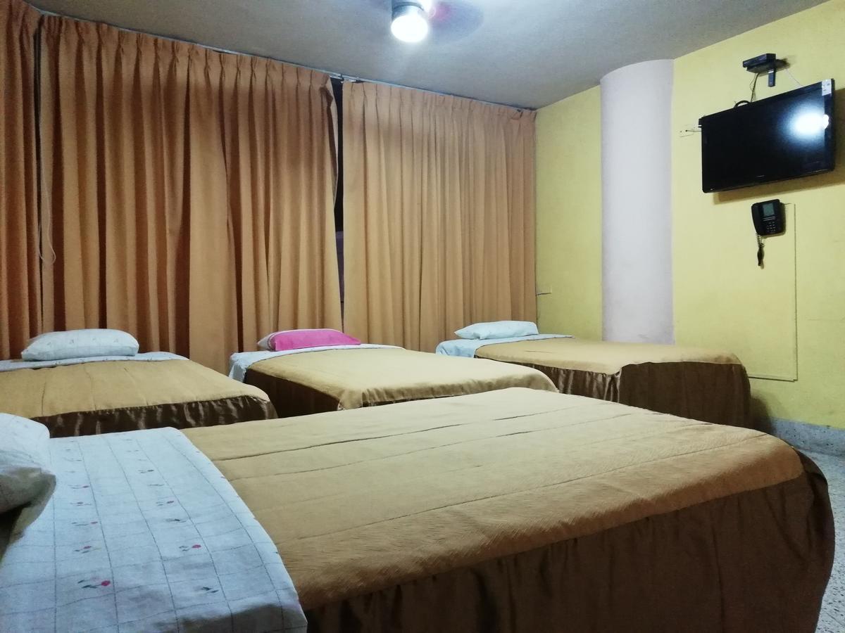 Hospedaje Oasis Chiclayo Extérieur photo